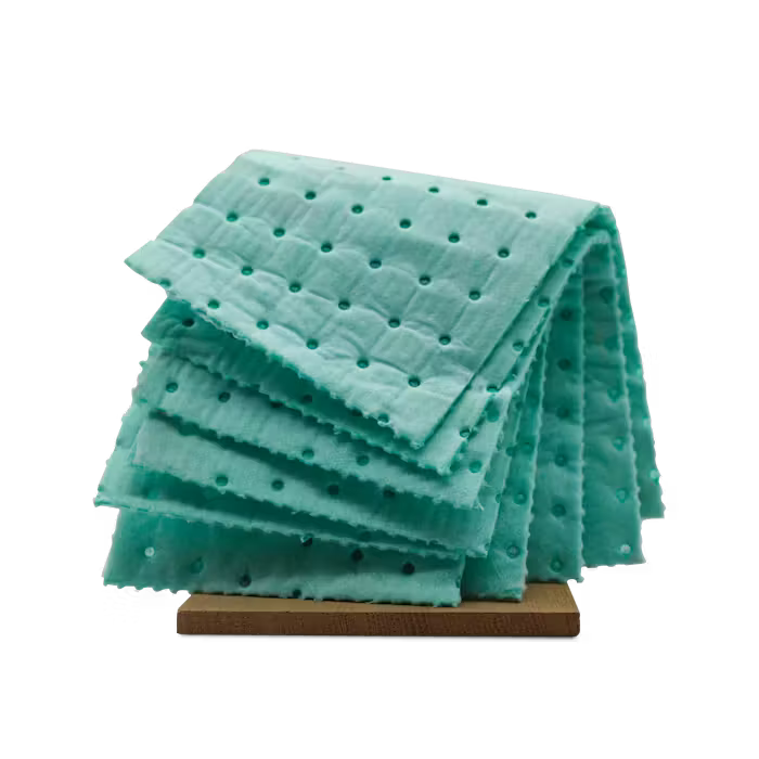 pack of oil removal cloths