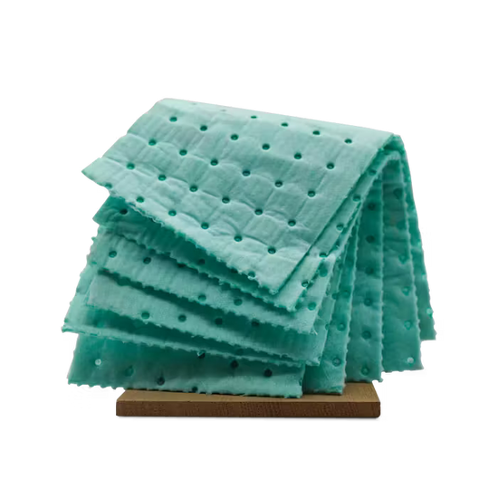 pack of oil removal cloths